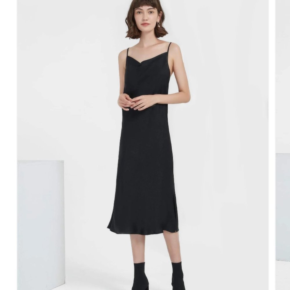 SUPESU Eden Slip Dress in Black NWT